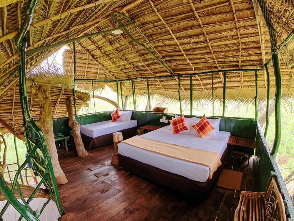 Hotel Yala Beddegama Eco à Kataragama Extérieur photo