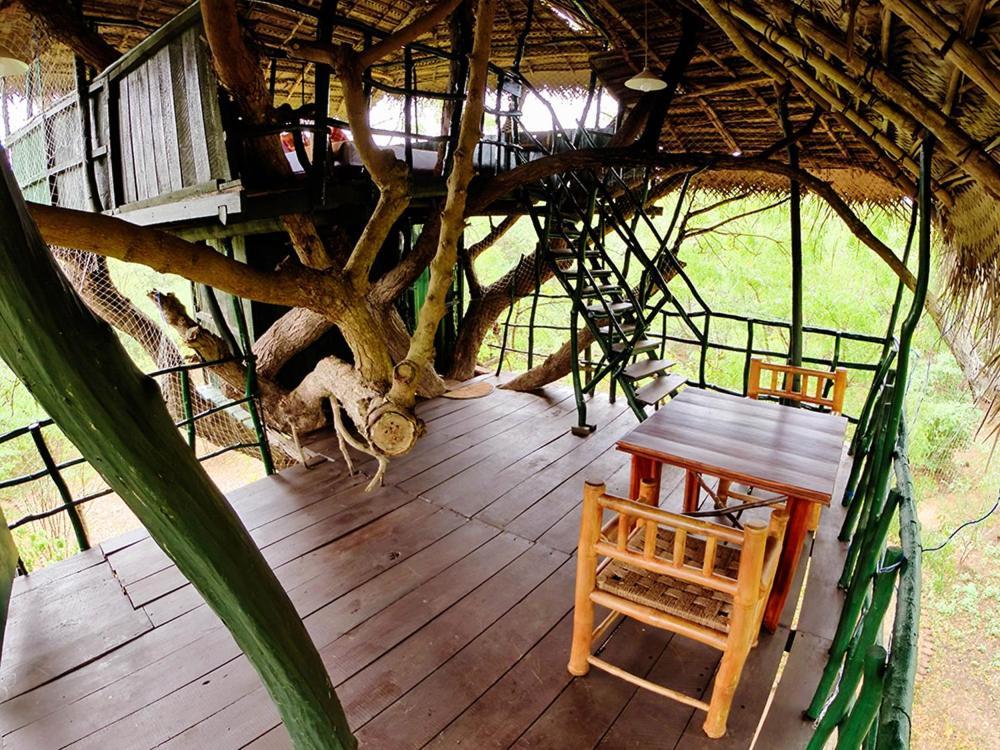 Hotel Yala Beddegama Eco à Kataragama Extérieur photo