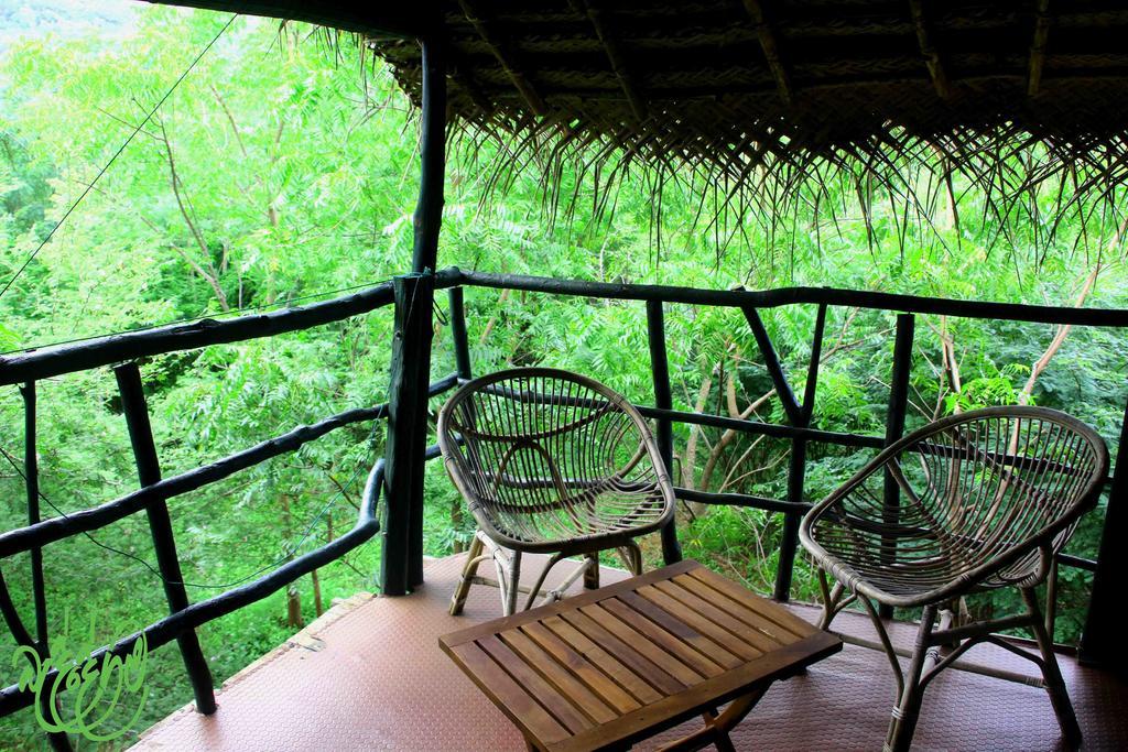 Hotel Yala Beddegama Eco à Kataragama Extérieur photo