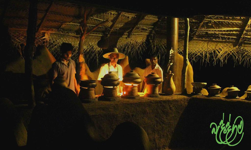 Hotel Yala Beddegama Eco à Kataragama Extérieur photo